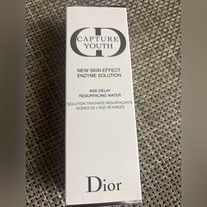 Dior Capture Youth Enzyme Solution - White